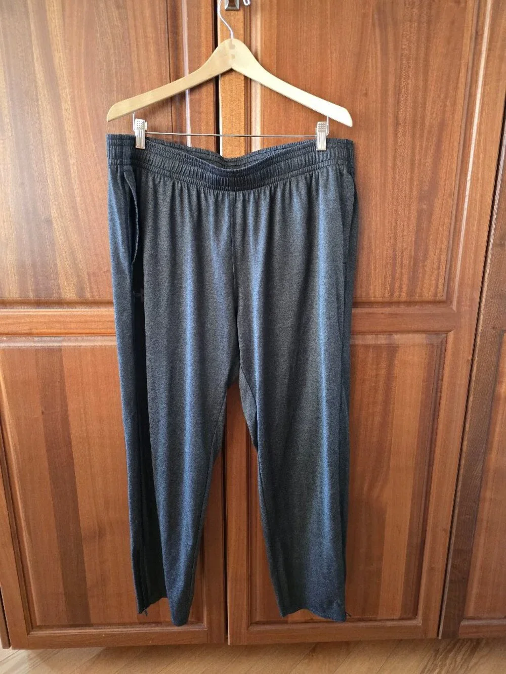 2 Under Armour joggers grey loose fit size 2XL - Picture 7 of 7